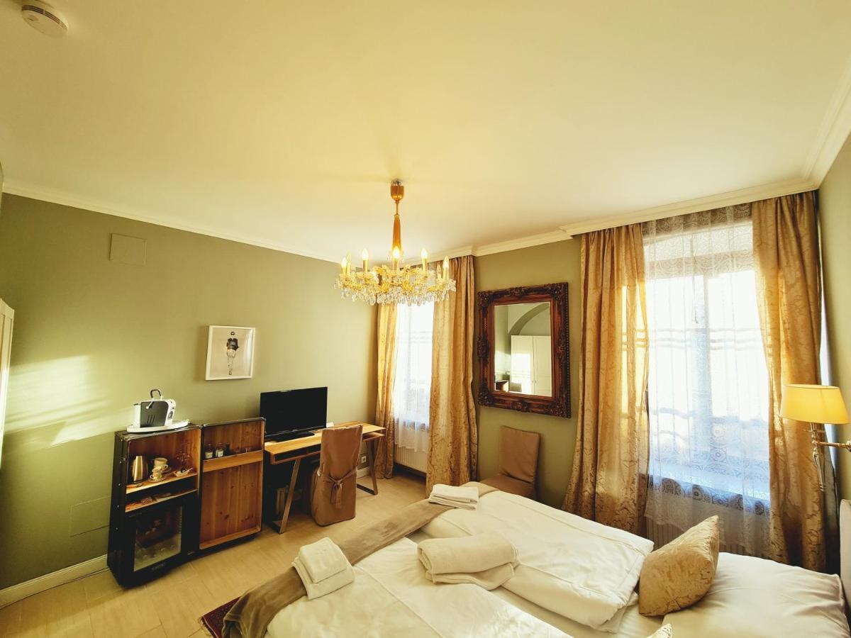Bed and Breakfast Gewerkenschloessl Zeilinger Knittelfeld Exterior foto