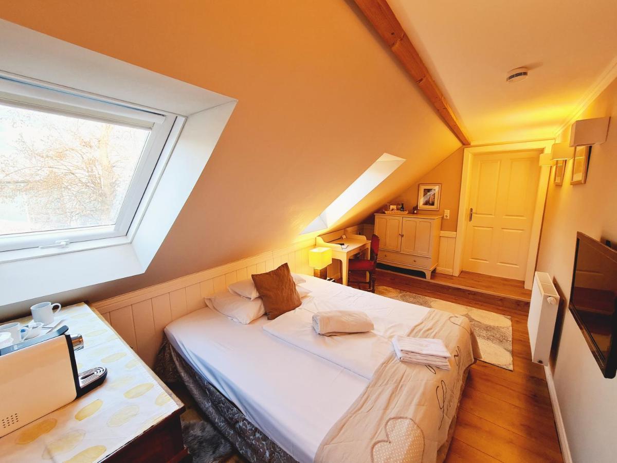 Bed and Breakfast Gewerkenschloessl Zeilinger Knittelfeld Exterior foto