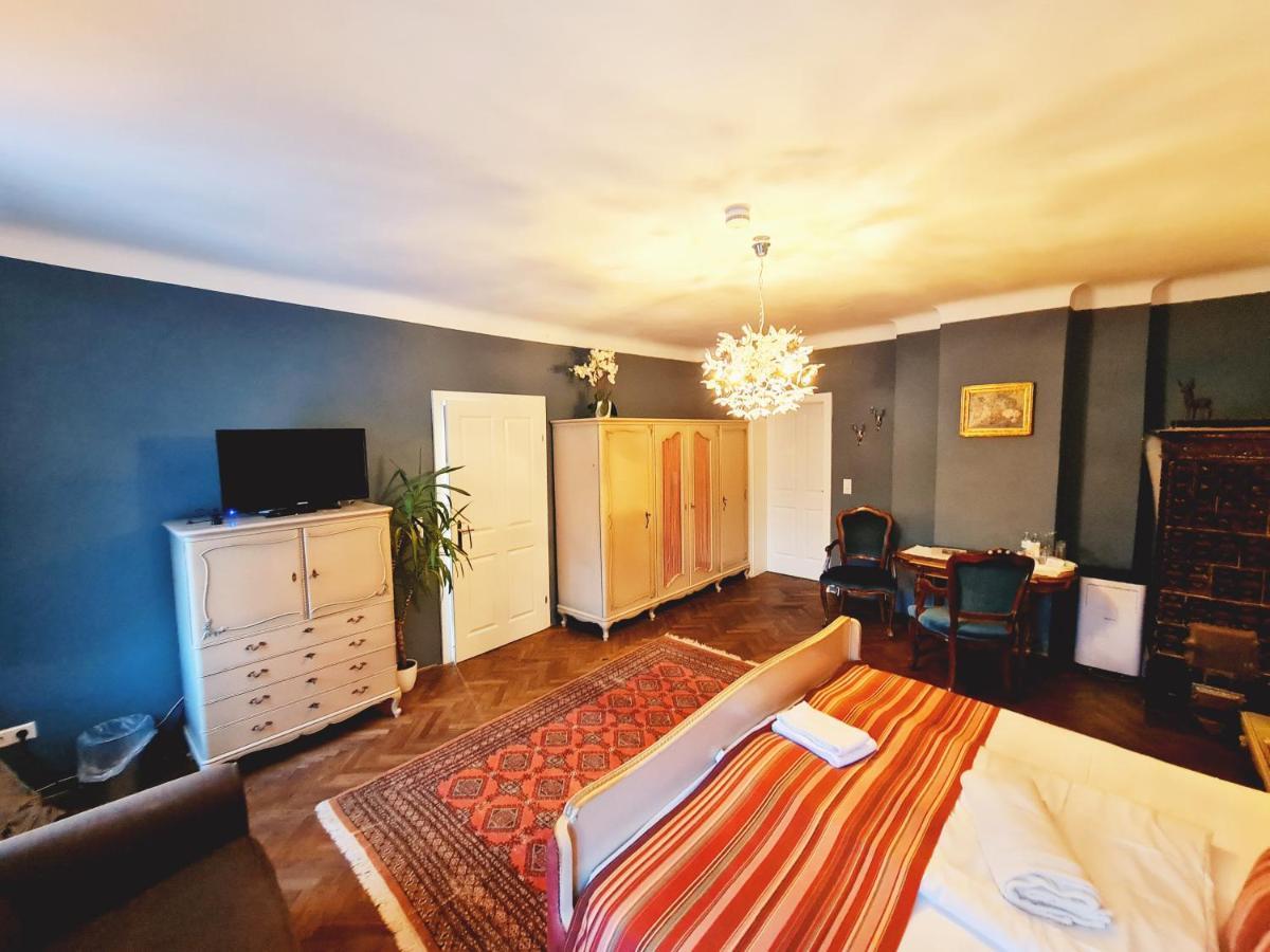 Bed and Breakfast Gewerkenschloessl Zeilinger Knittelfeld Exterior foto
