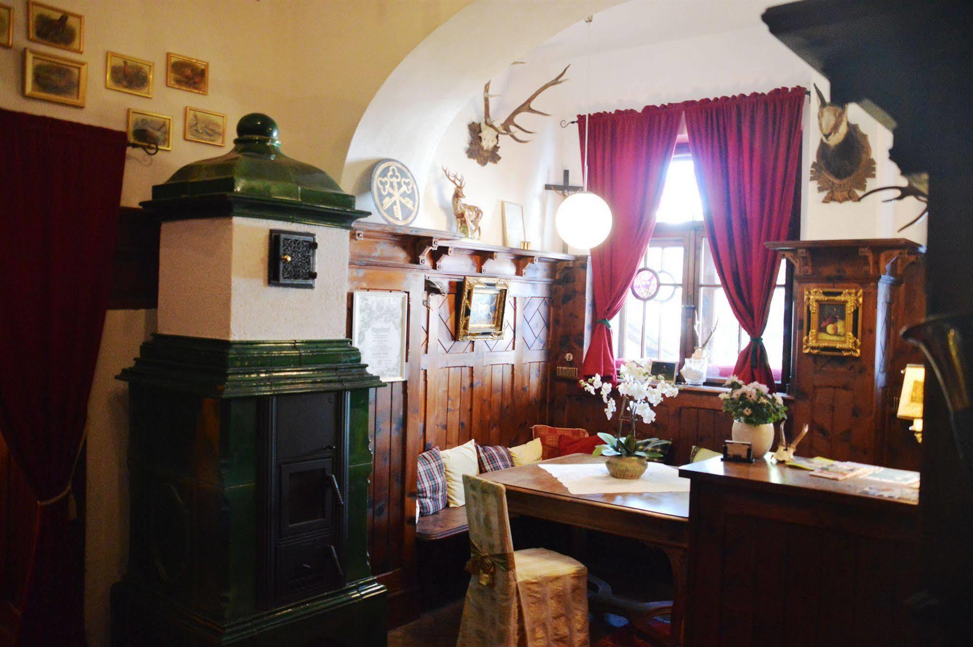 Bed and Breakfast Gewerkenschloessl Zeilinger Knittelfeld Exterior foto