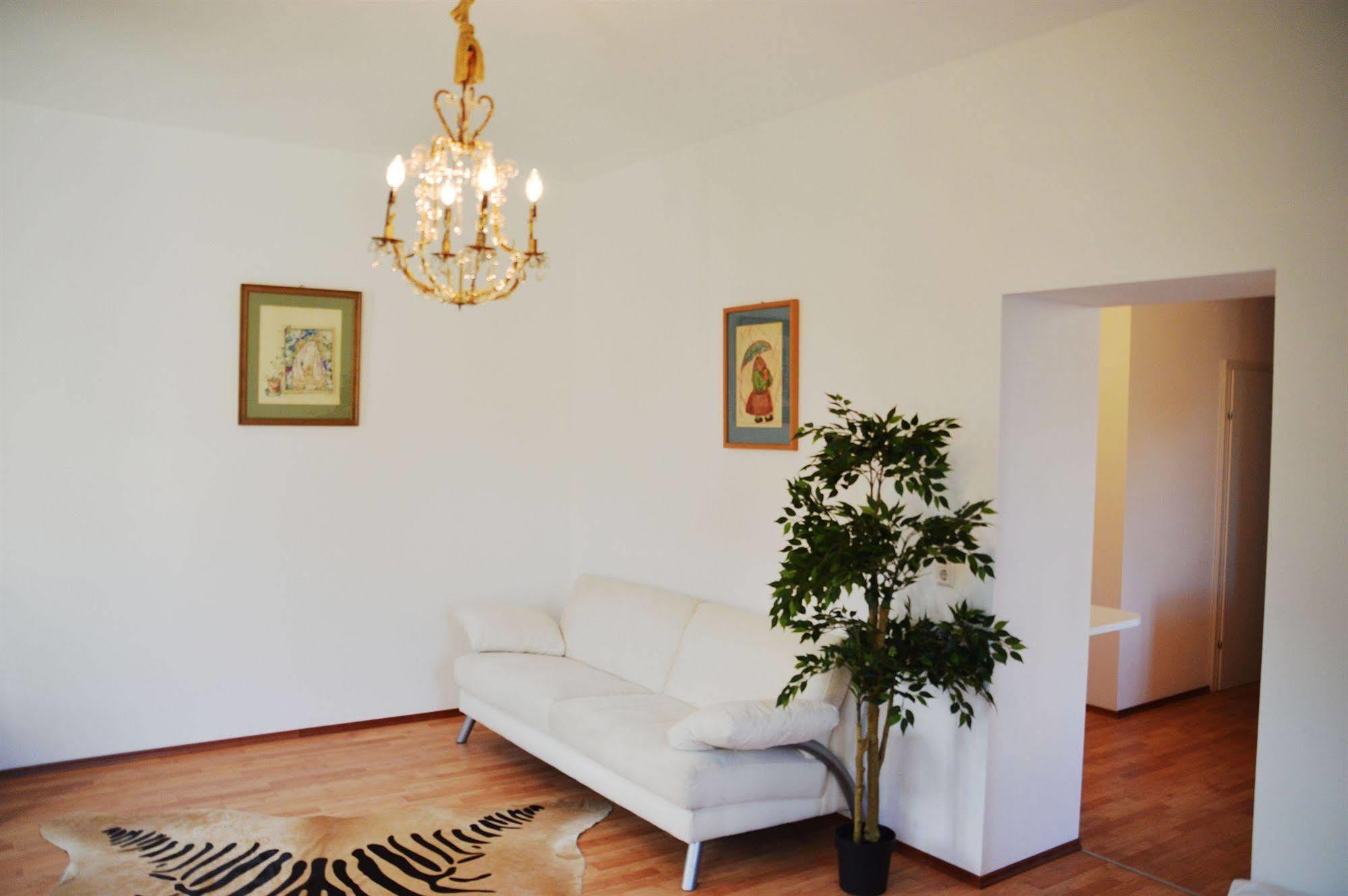Bed and Breakfast Gewerkenschloessl Zeilinger Knittelfeld Exterior foto